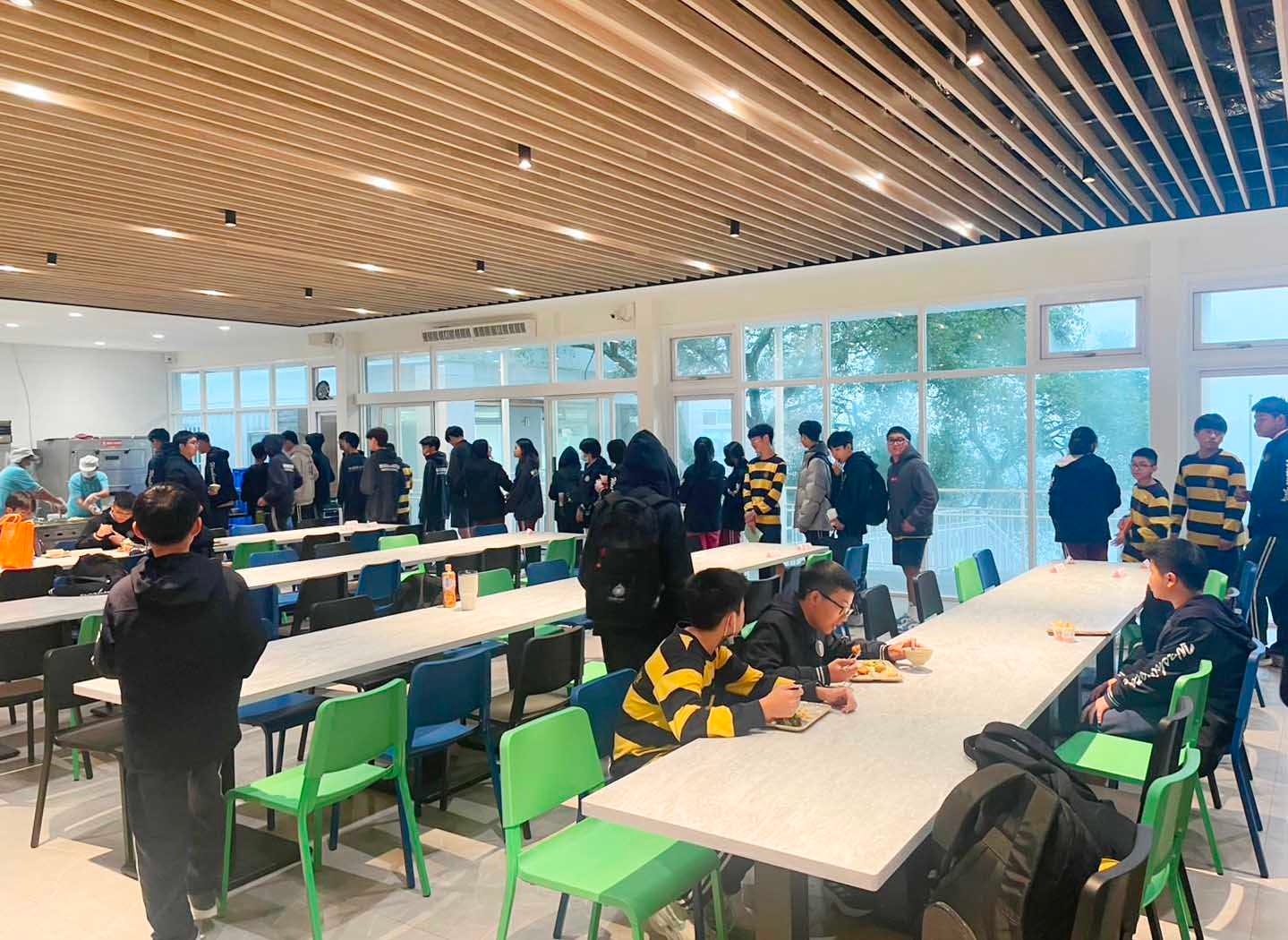 華中學生餐廳大改造 試營運開箱